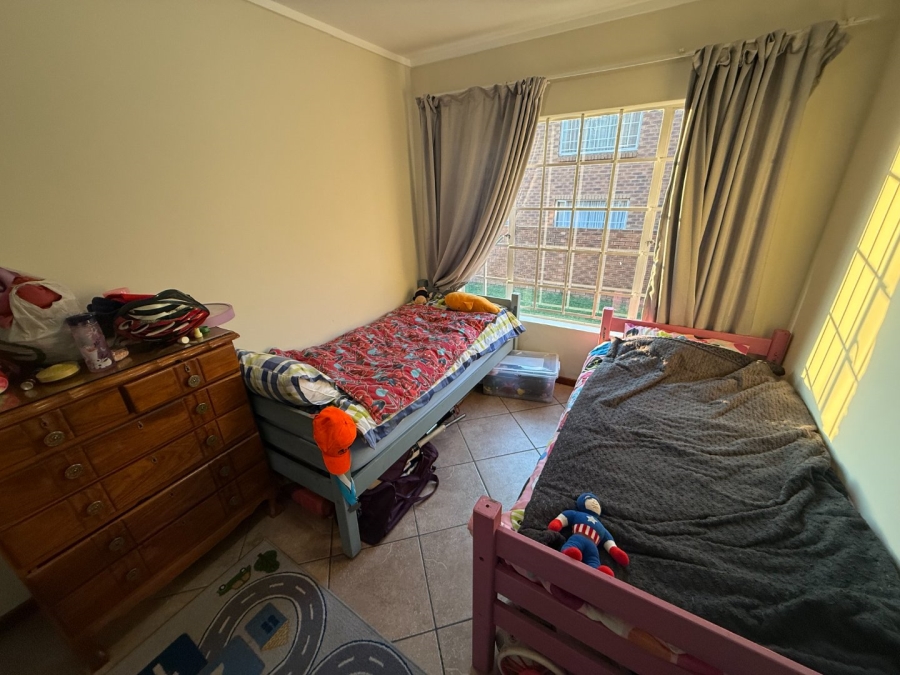 2 Bedroom Property for Sale in The Reeds Gauteng