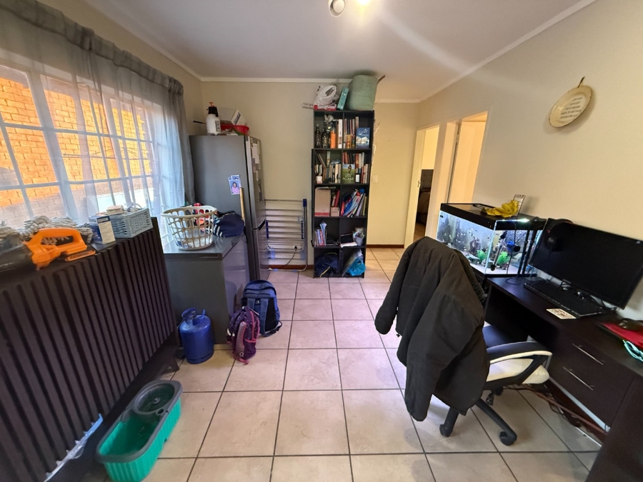 2 Bedroom Property for Sale in The Reeds Gauteng