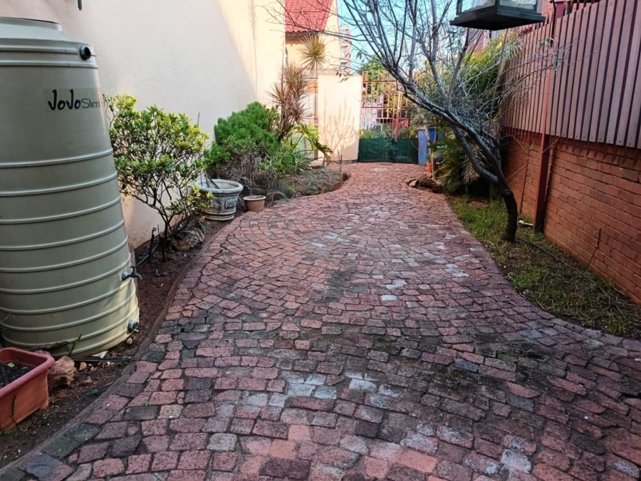To Let 2 Bedroom Property for Rent in Wonderboom South Gauteng