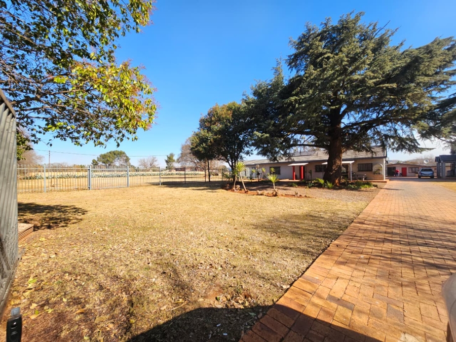  Bedroom Property for Sale in Raslouw Gauteng