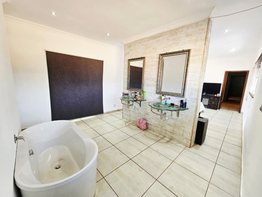  Bedroom Property for Sale in Raslouw Gauteng