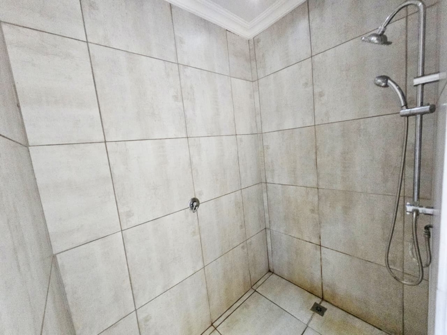  Bedroom Property for Sale in Raslouw Gauteng