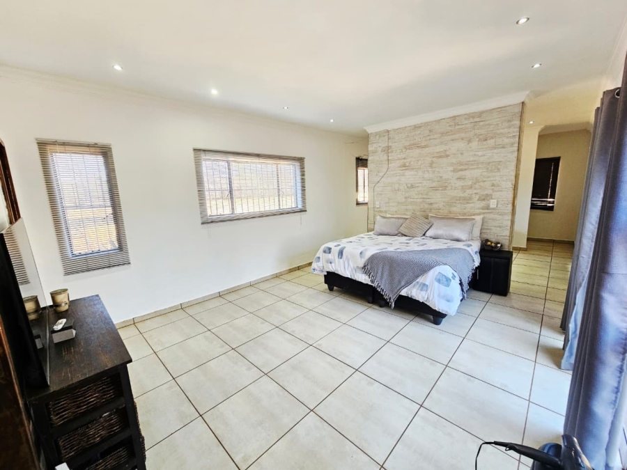 Bedroom Property for Sale in Raslouw Gauteng