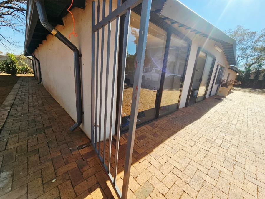  Bedroom Property for Sale in Raslouw Gauteng