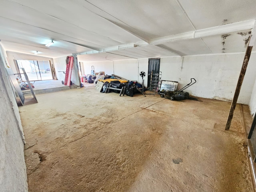  Bedroom Property for Sale in Raslouw Gauteng