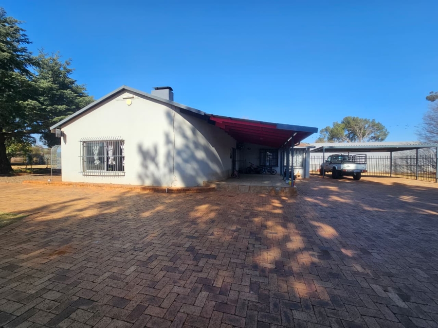  Bedroom Property for Sale in Raslouw Gauteng