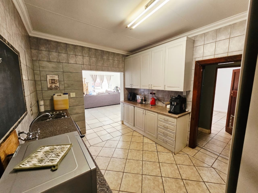  Bedroom Property for Sale in Raslouw Gauteng