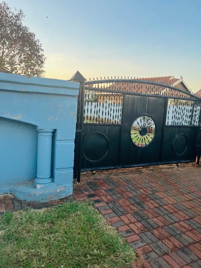 1 Bedroom Property for Sale in Soshanguve XX Gauteng