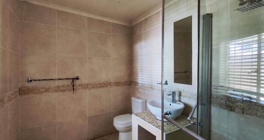 5 Bedroom Property for Sale in Terenure Gauteng