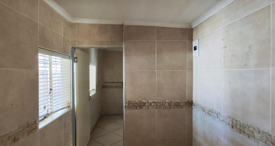 5 Bedroom Property for Sale in Terenure Gauteng
