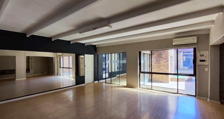 5 Bedroom Property for Sale in Terenure Gauteng