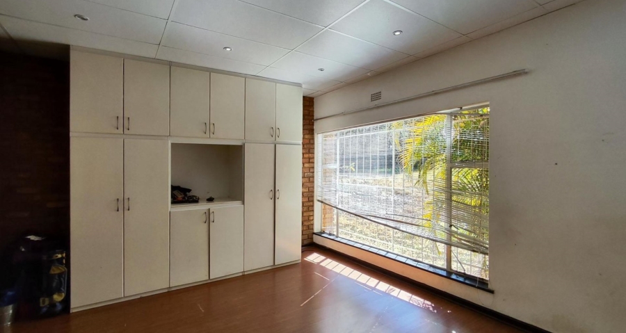 5 Bedroom Property for Sale in Terenure Gauteng