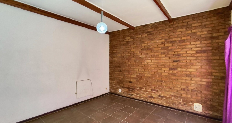 5 Bedroom Property for Sale in Terenure Gauteng