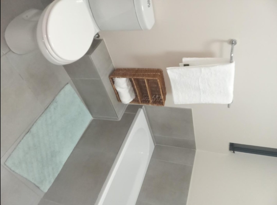 To Let 2 Bedroom Property for Rent in Vorna Valley Gauteng