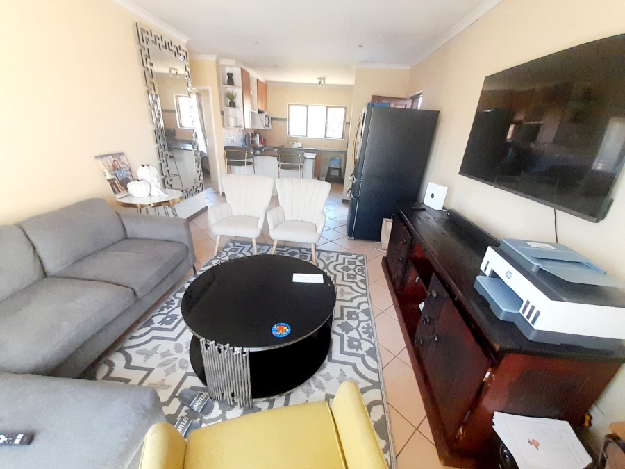 2 Bedroom Property for Sale in Silver Stone Country Estate Gauteng