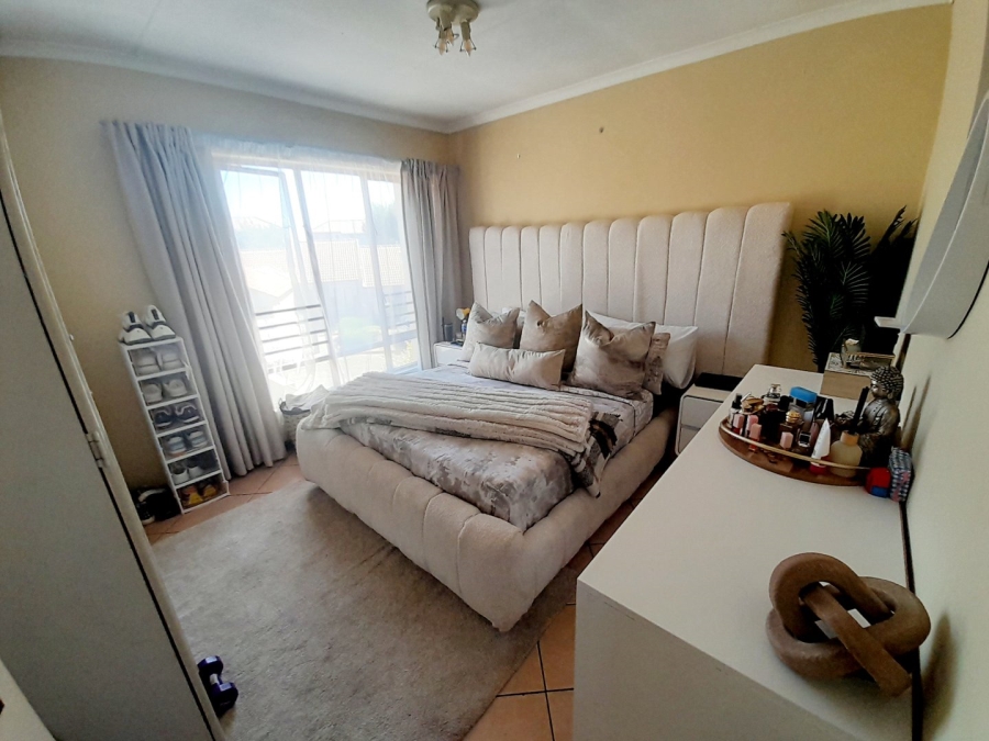 2 Bedroom Property for Sale in Silver Stone Country Estate Gauteng