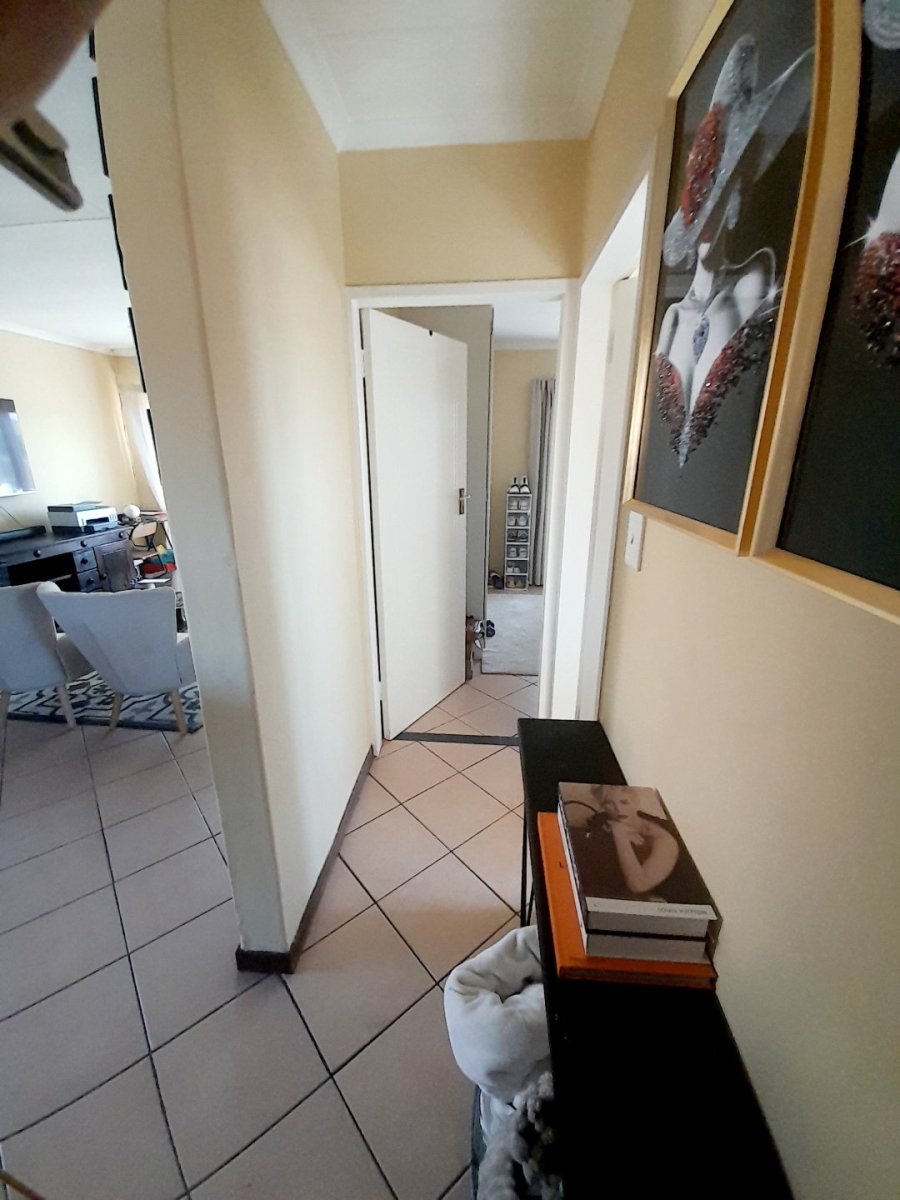 2 Bedroom Property for Sale in Silver Stone Country Estate Gauteng