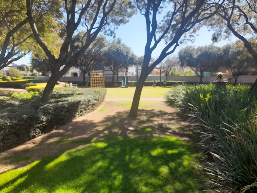 2 Bedroom Property for Sale in Silver Stone Country Estate Gauteng