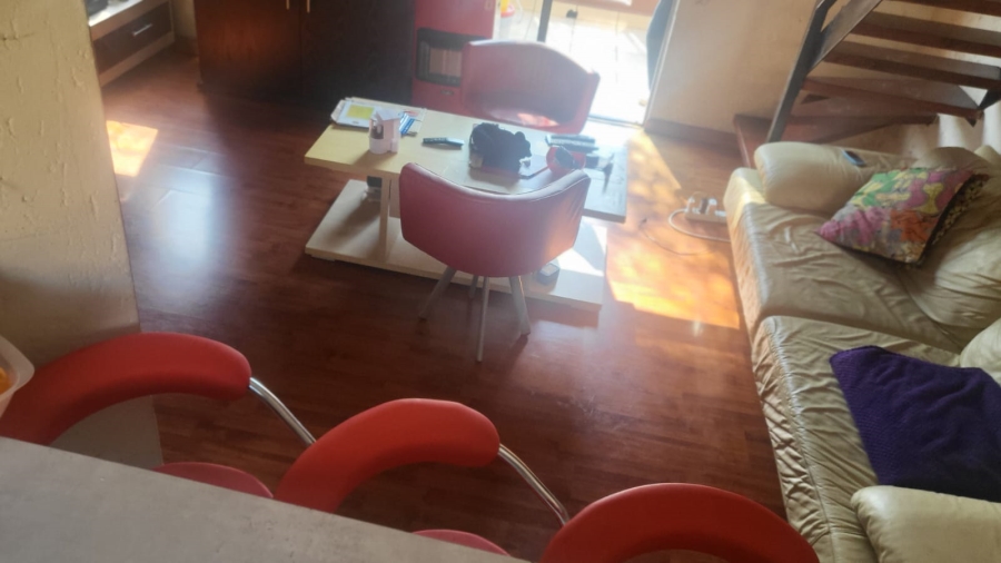  Bedroom Property for Sale in Bromhof Gauteng