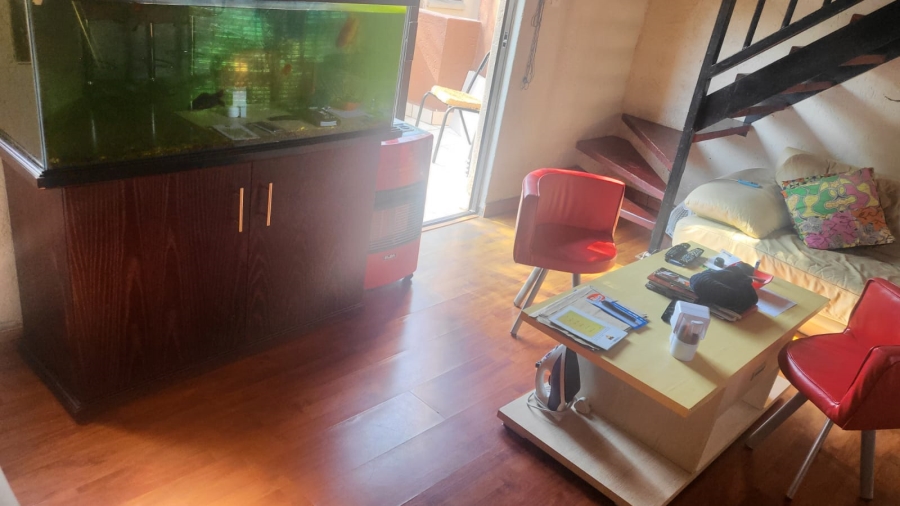  Bedroom Property for Sale in Bromhof Gauteng