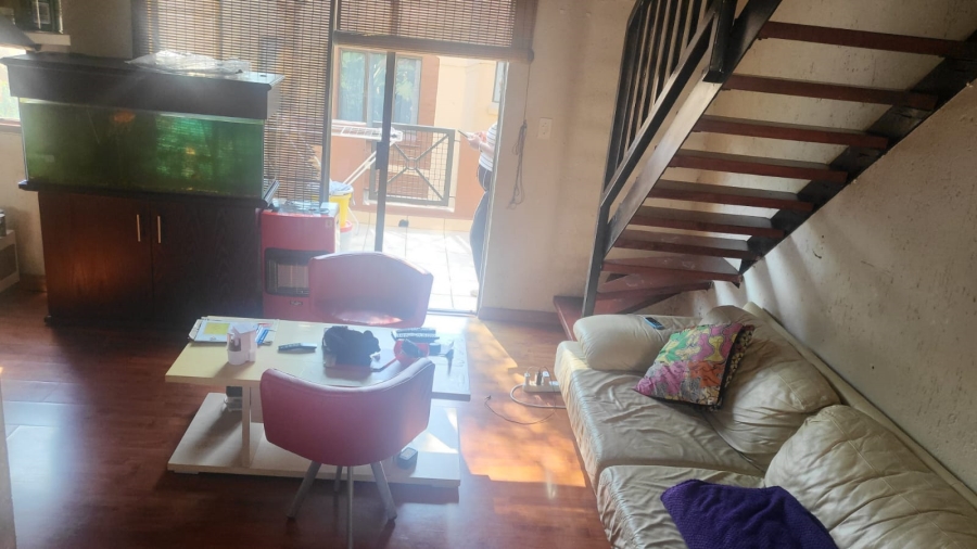  Bedroom Property for Sale in Bromhof Gauteng
