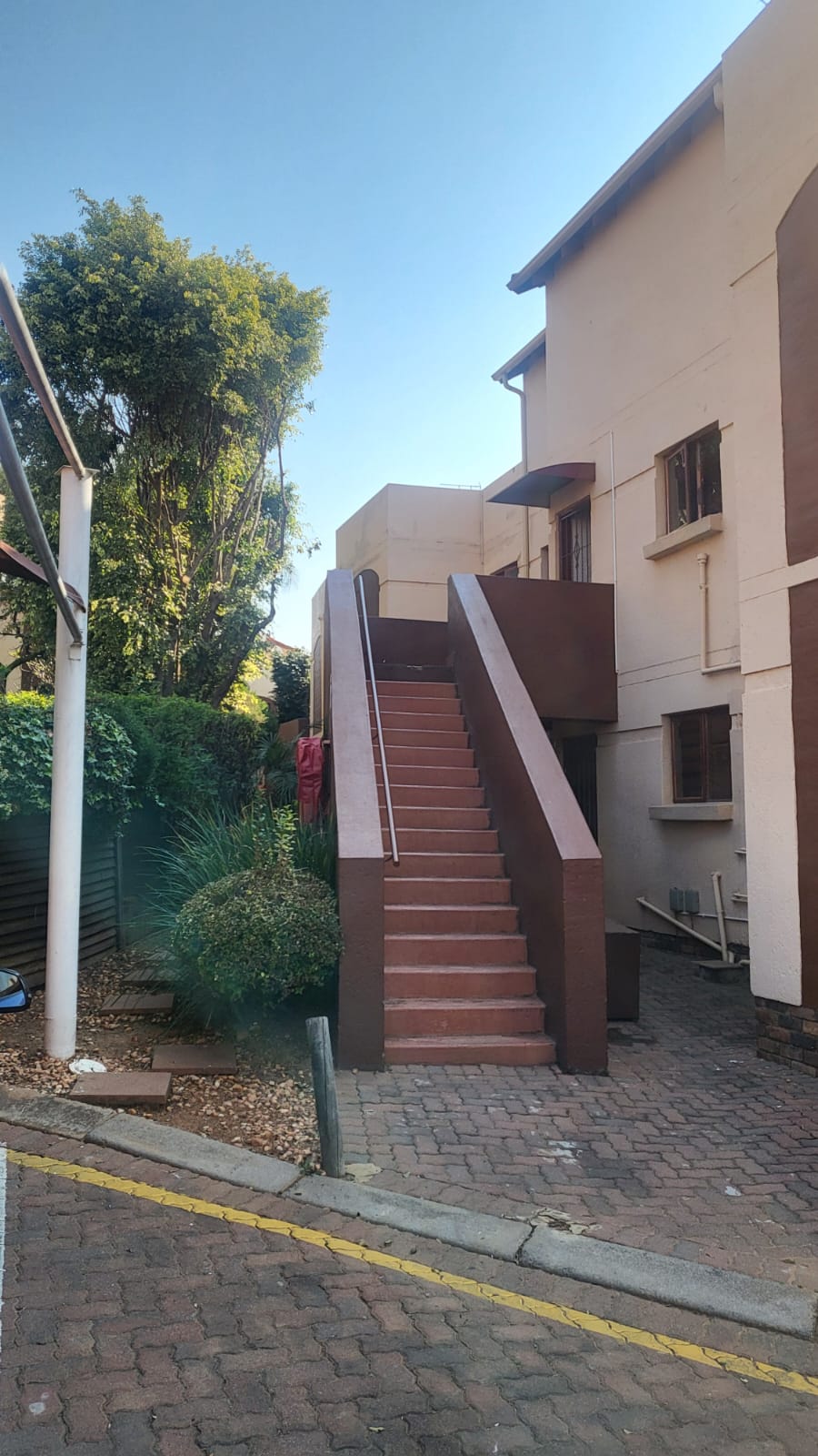  Bedroom Property for Sale in Bromhof Gauteng
