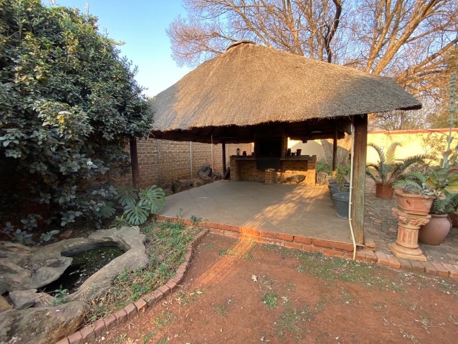 3 Bedroom Property for Sale in Dersley Gauteng