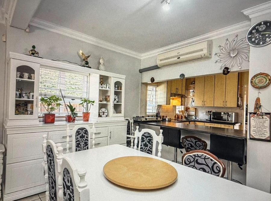 To Let 3 Bedroom Property for Rent in Sandown Gauteng