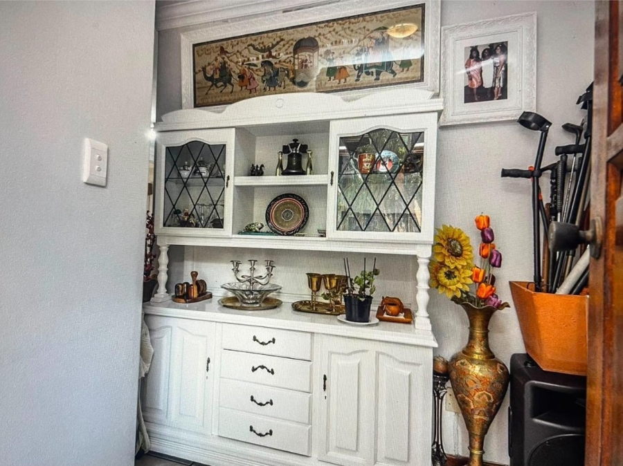 To Let 3 Bedroom Property for Rent in Sandown Gauteng