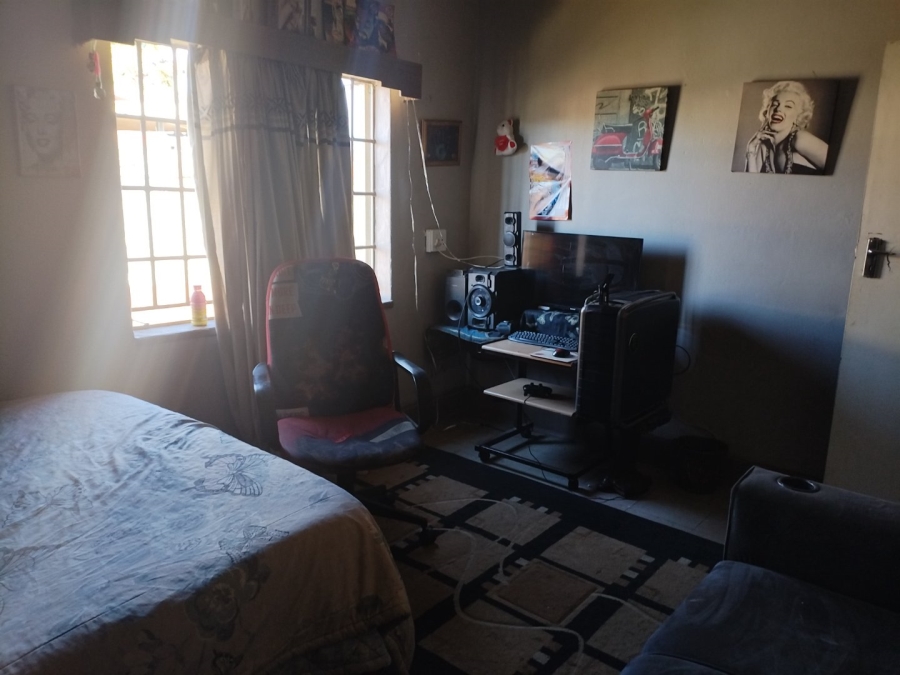 3 Bedroom Property for Sale in Selection Park Gauteng