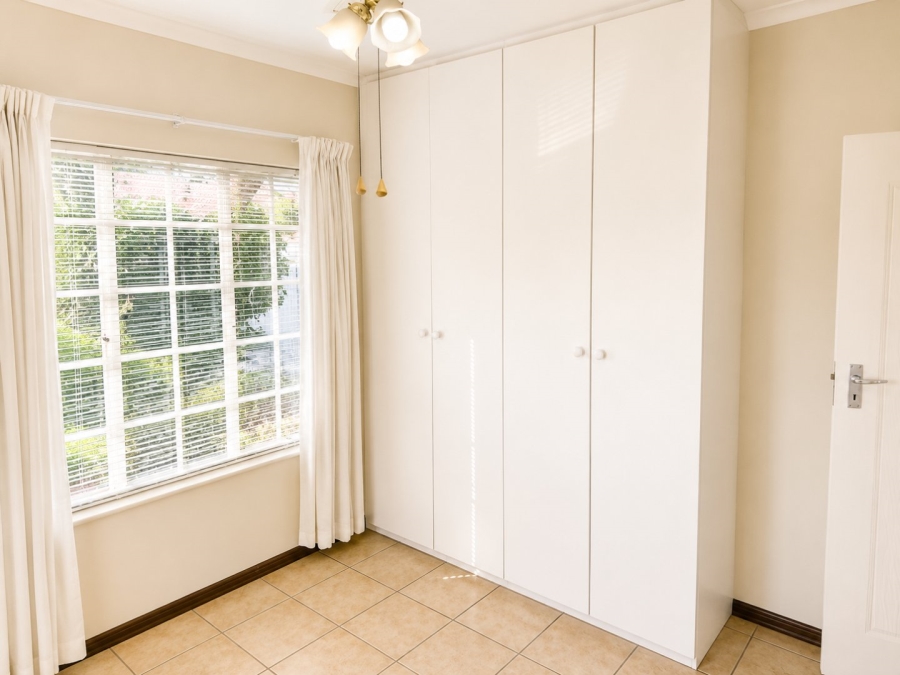 2 Bedroom Property for Sale in Wilgeheuwel Gauteng