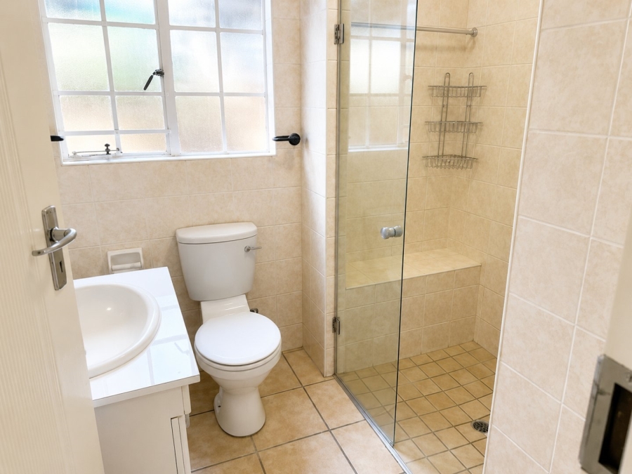 2 Bedroom Property for Sale in Wilgeheuwel Gauteng