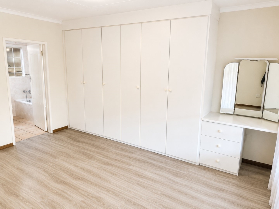 2 Bedroom Property for Sale in Wilgeheuwel Gauteng