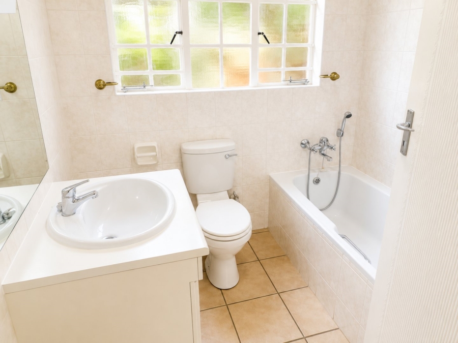 2 Bedroom Property for Sale in Wilgeheuwel Gauteng
