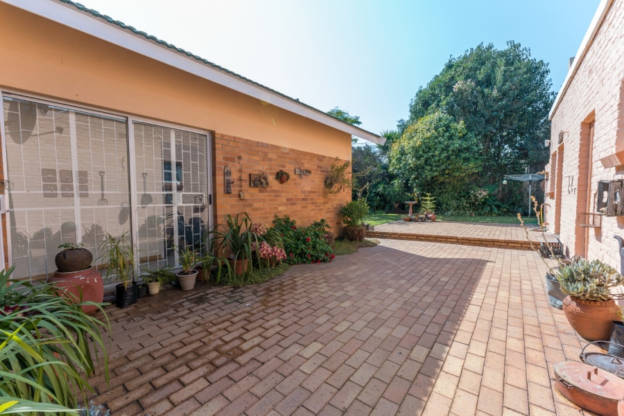 3 Bedroom Property for Sale in Edenvale Central Gauteng