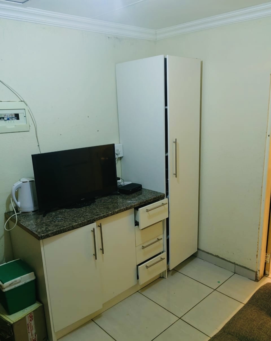 To Let 1 Bedroom Property for Rent in Soshanguve East Ext 4 Gauteng