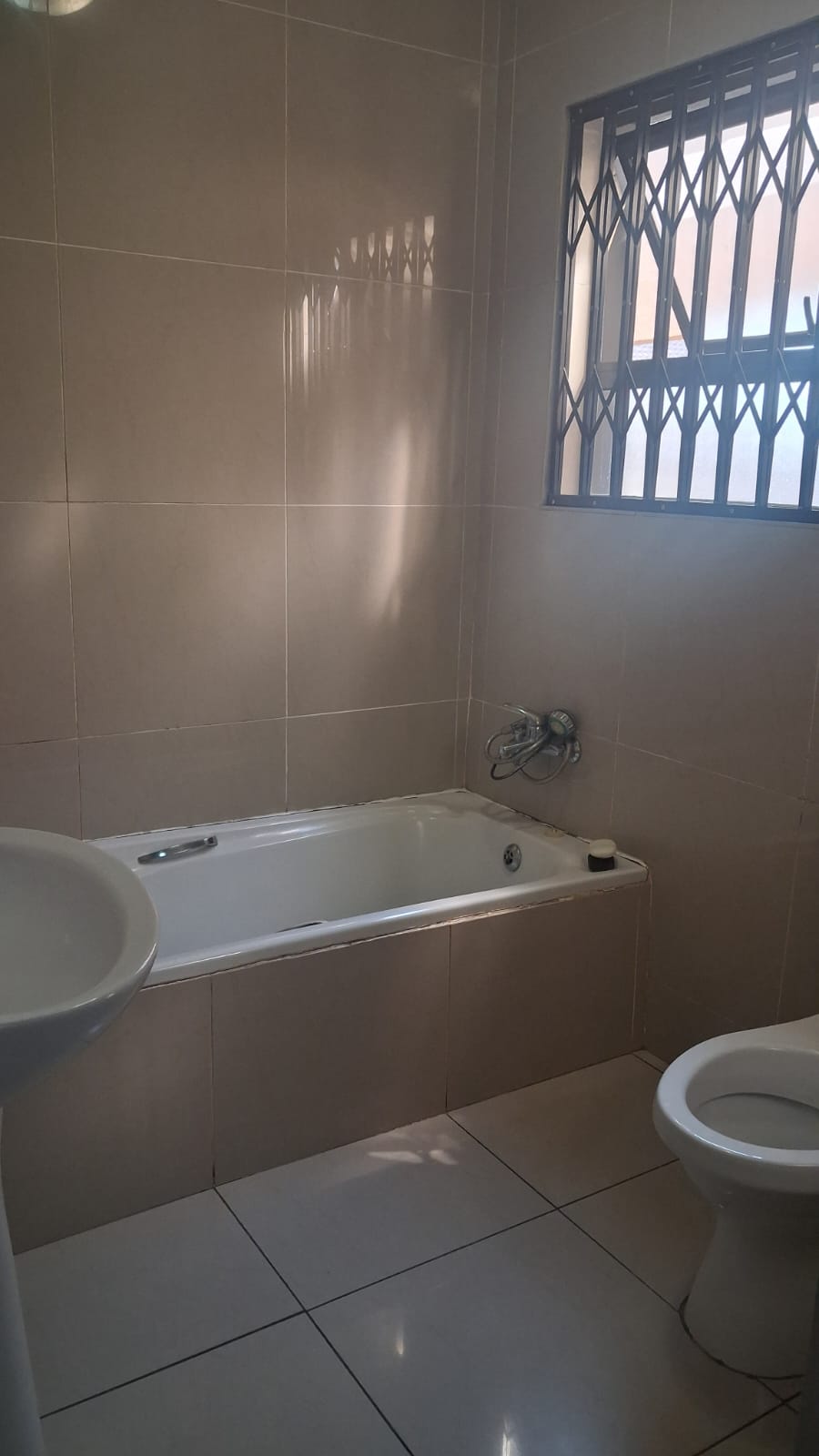 3 Bedroom Property for Sale in Katlehong South Gauteng