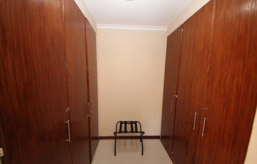 9 Bedroom Property for Sale in Bedfordview Gauteng