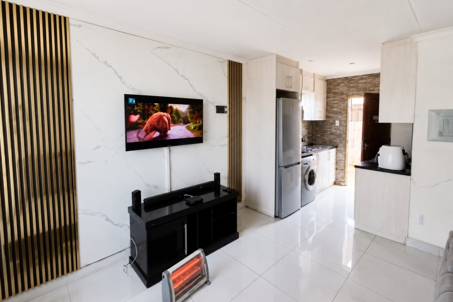 2 Bedroom Property for Sale in Sky City Gauteng