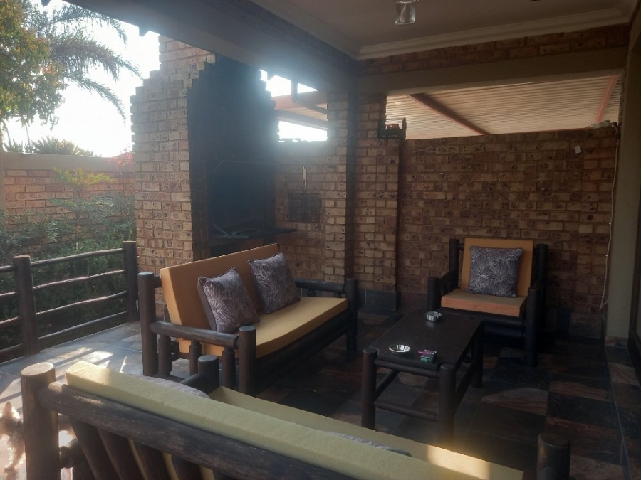 2 Bedroom Property for Sale in Sinoville Gauteng