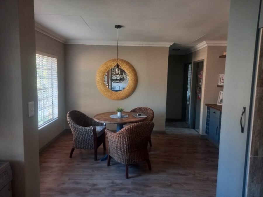 2 Bedroom Property for Sale in Sinoville Gauteng