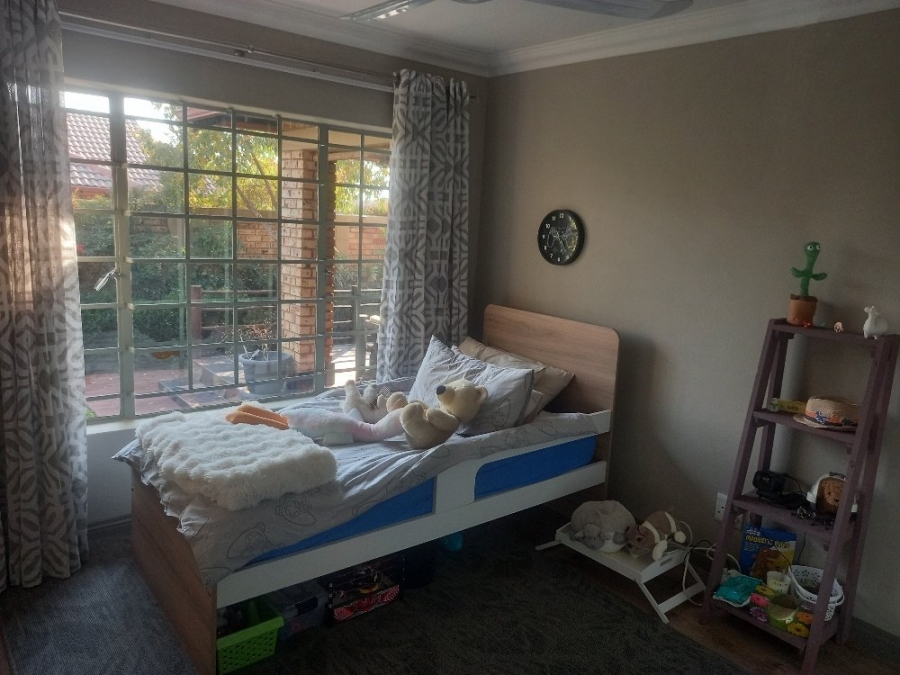2 Bedroom Property for Sale in Sinoville Gauteng