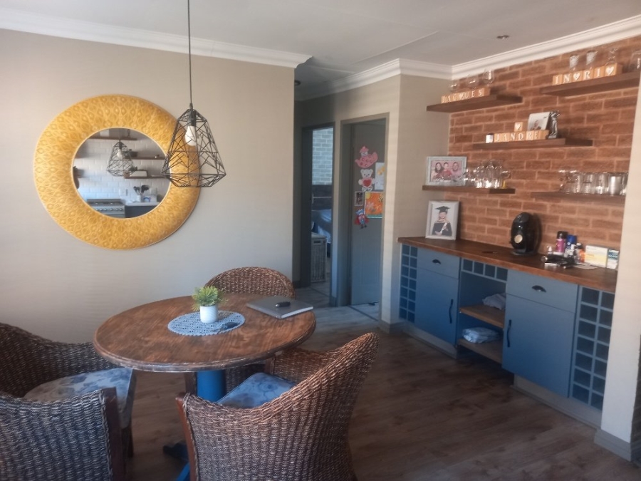 2 Bedroom Property for Sale in Sinoville Gauteng