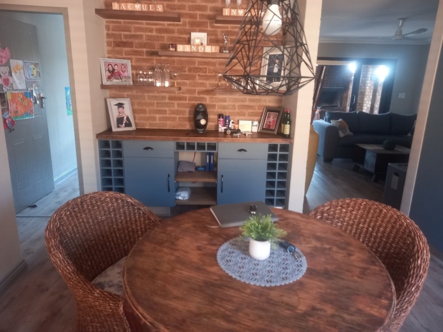 2 Bedroom Property for Sale in Sinoville Gauteng
