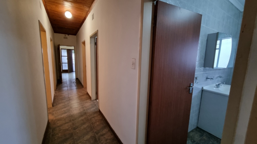 To Let 4 Bedroom Property for Rent in Eastleigh Gauteng