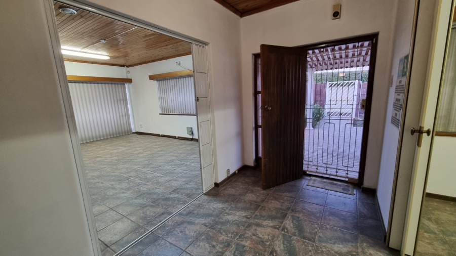 To Let 4 Bedroom Property for Rent in Eastleigh Gauteng