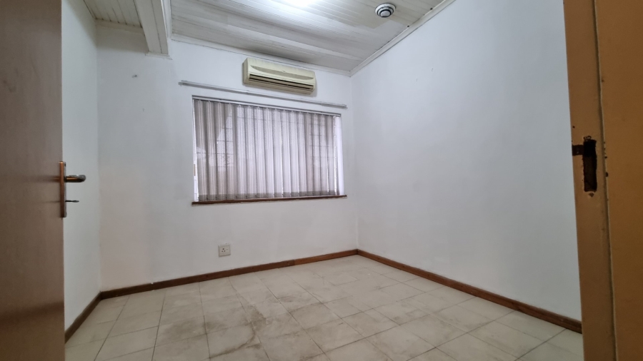 To Let 4 Bedroom Property for Rent in Eastleigh Gauteng