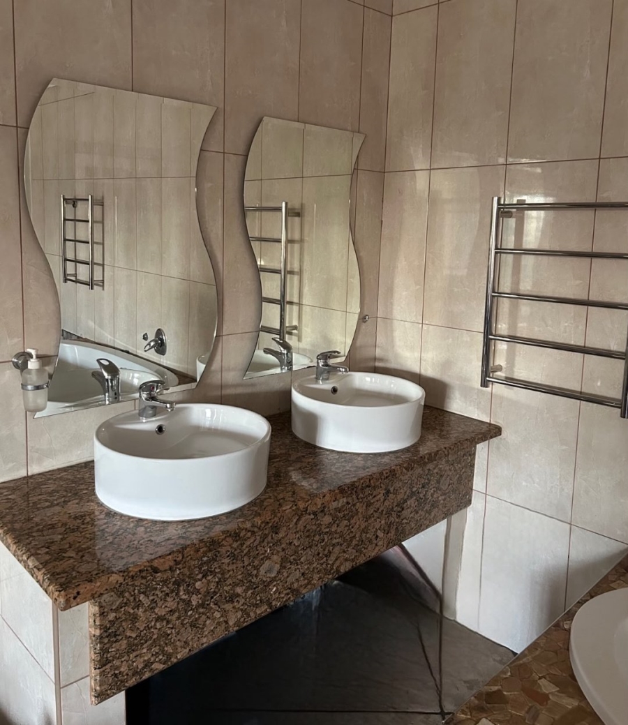 3 Bedroom Property for Sale in Three Rivers Gauteng