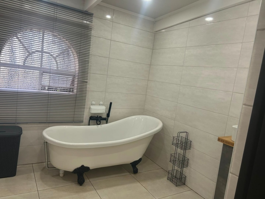3 Bedroom Property for Sale in Three Rivers Gauteng