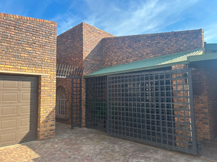 3 Bedroom Property for Sale in Three Rivers Gauteng